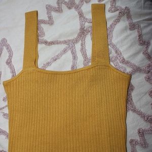 L.A. Hearts yellow cropped tank top